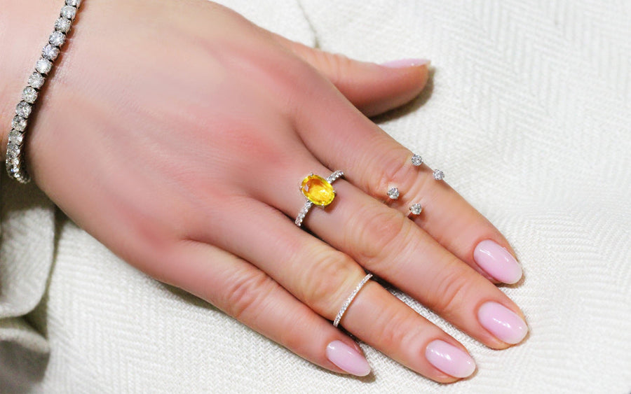 Yellow Sapphire & Diamonds Ring Charites